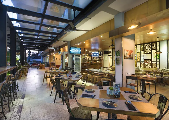 Palette Hotel Legian